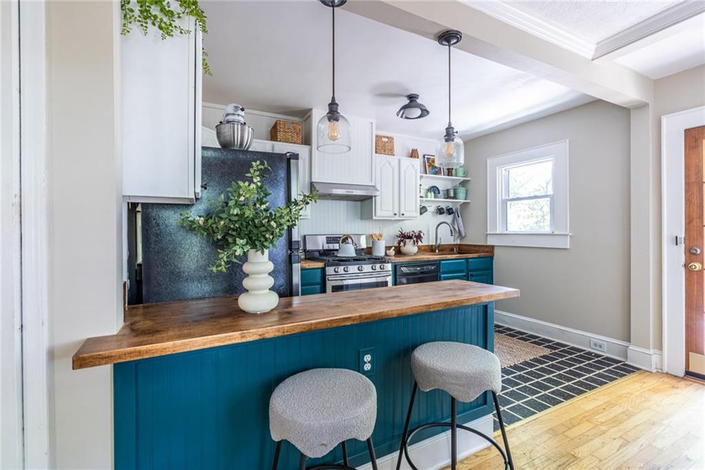 1055 Woodland Avenue SE