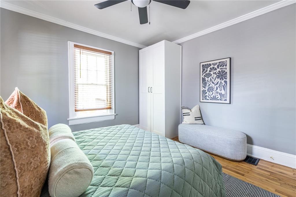 1055 Woodland Avenue SE