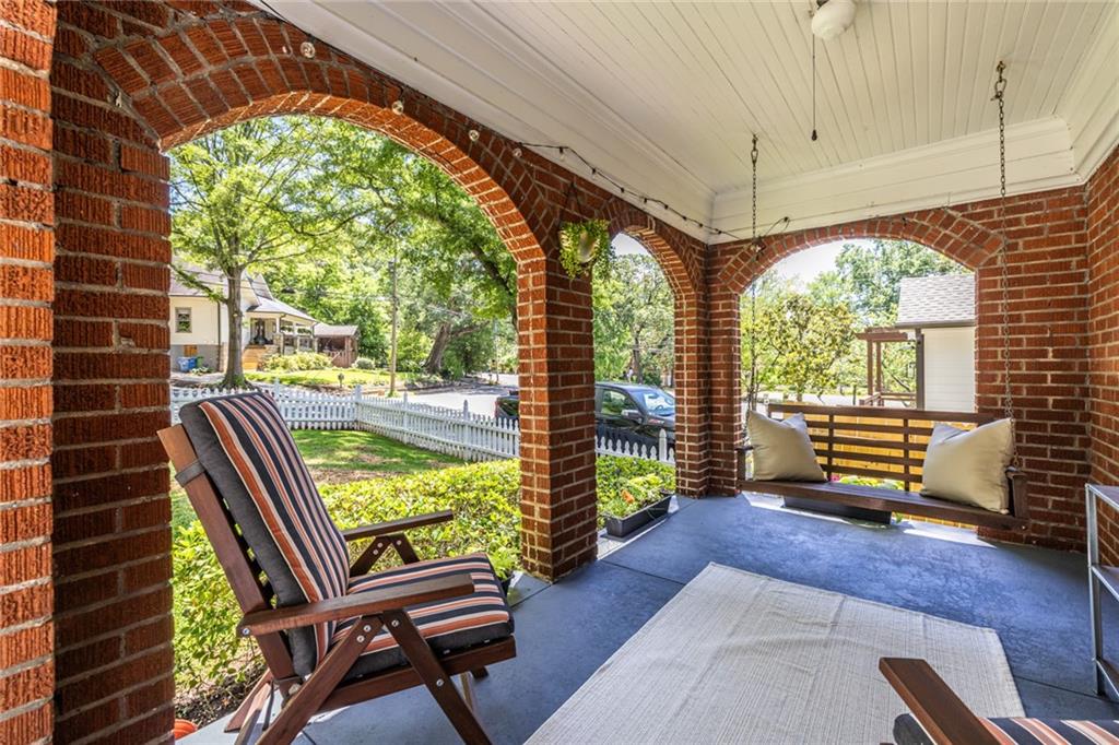 1055 Woodland Avenue SE