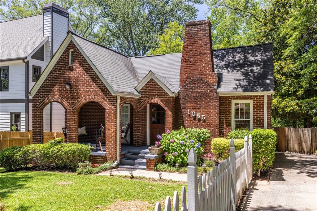 1055 Woodland Avenue SE