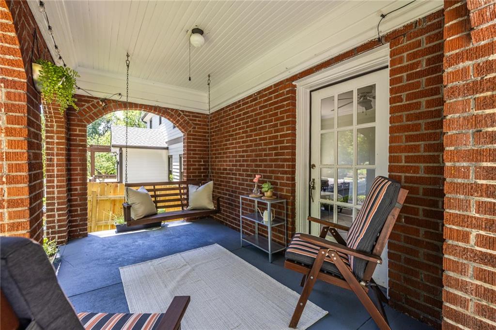 1055 Woodland Avenue SE