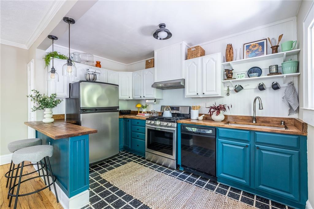 1055 Woodland Avenue SE