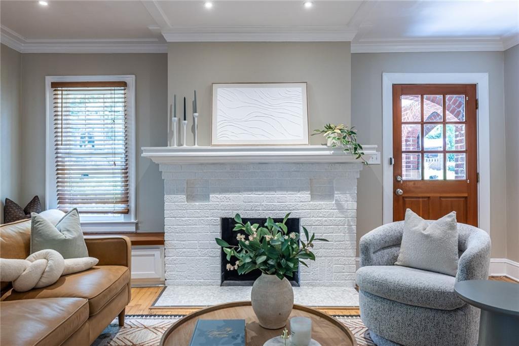 1055 Woodland Avenue SE