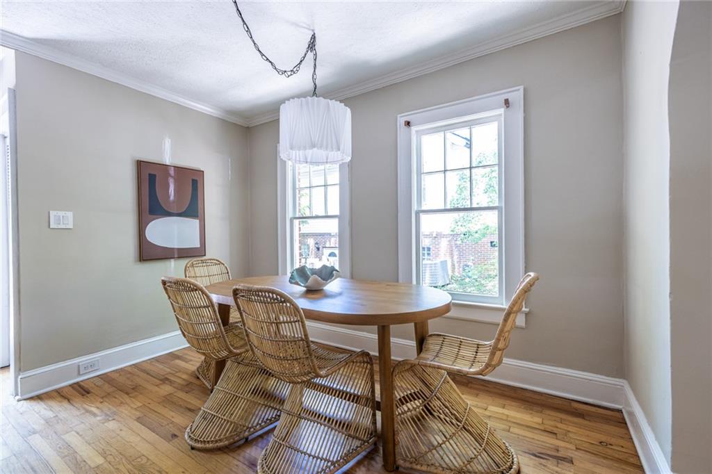 1055 Woodland Avenue SE