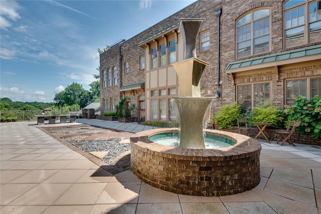 1870 Gordon Manor NE