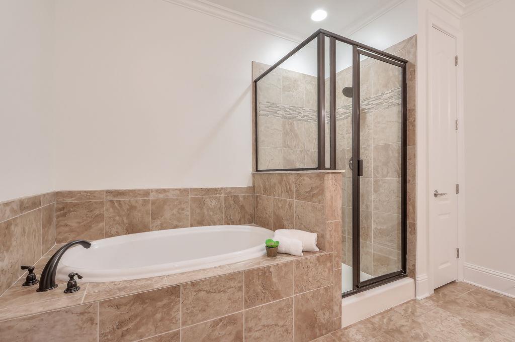 2300 Peachford Road Unit 4310