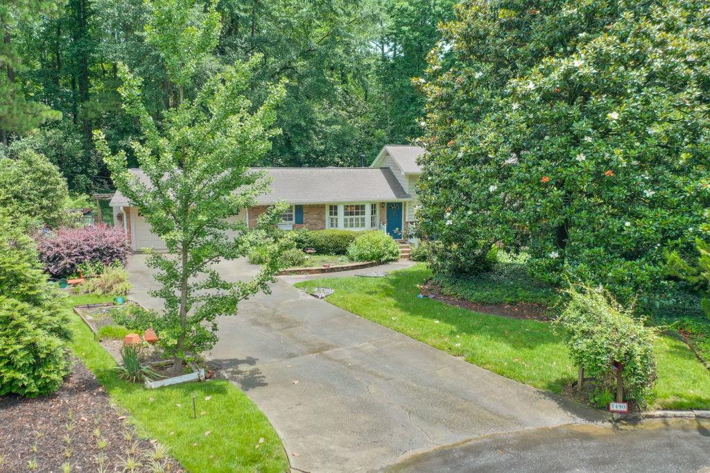 1490 Devonshire Court