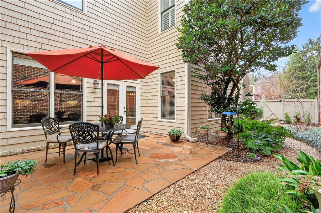 2066 Heathermere Way