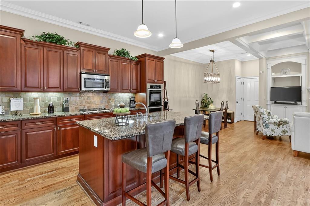 2066 Heathermere Way