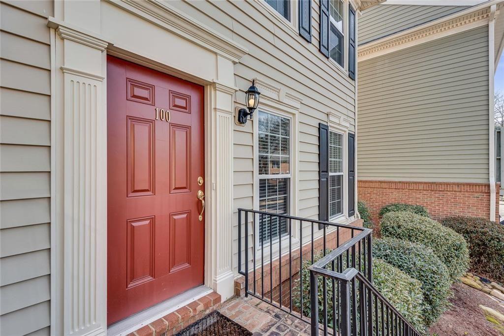 100 Mount Vernon Circle