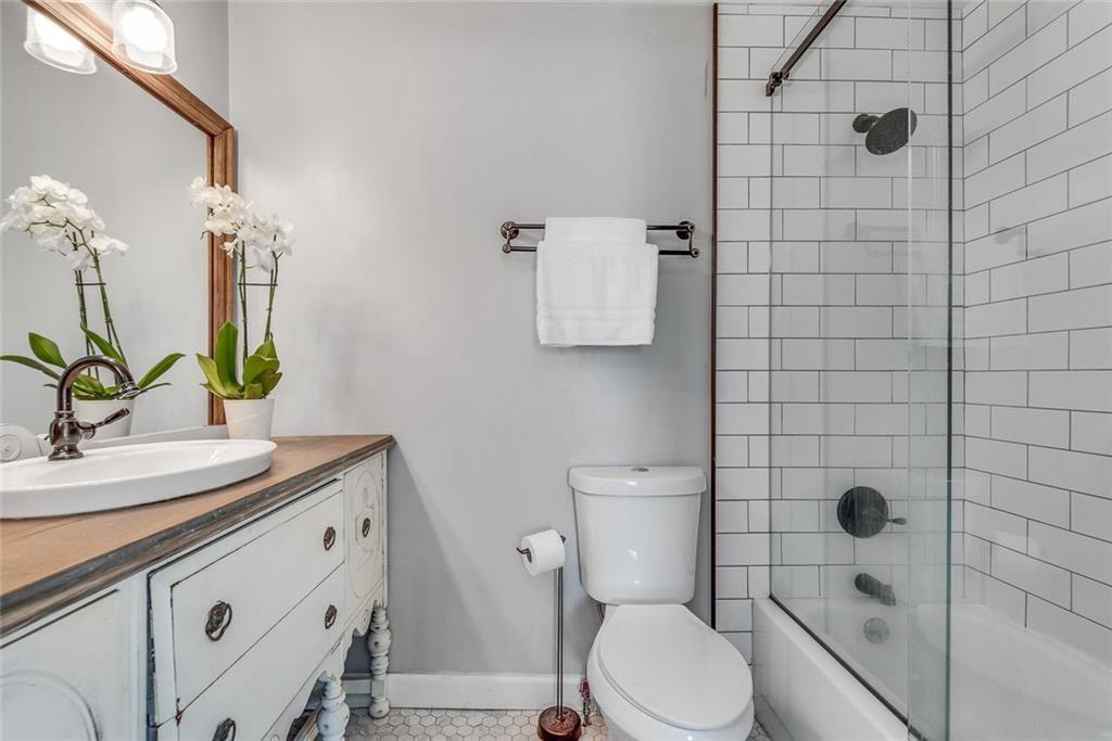 100 Mount Vernon Circle