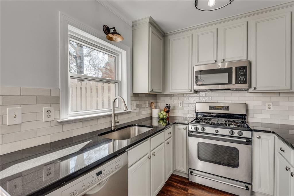 100 Mount Vernon Circle