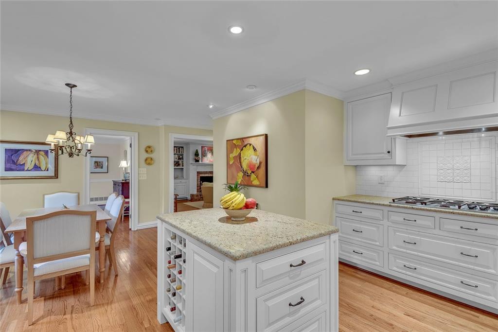 6242 Mountain Brook Way NW