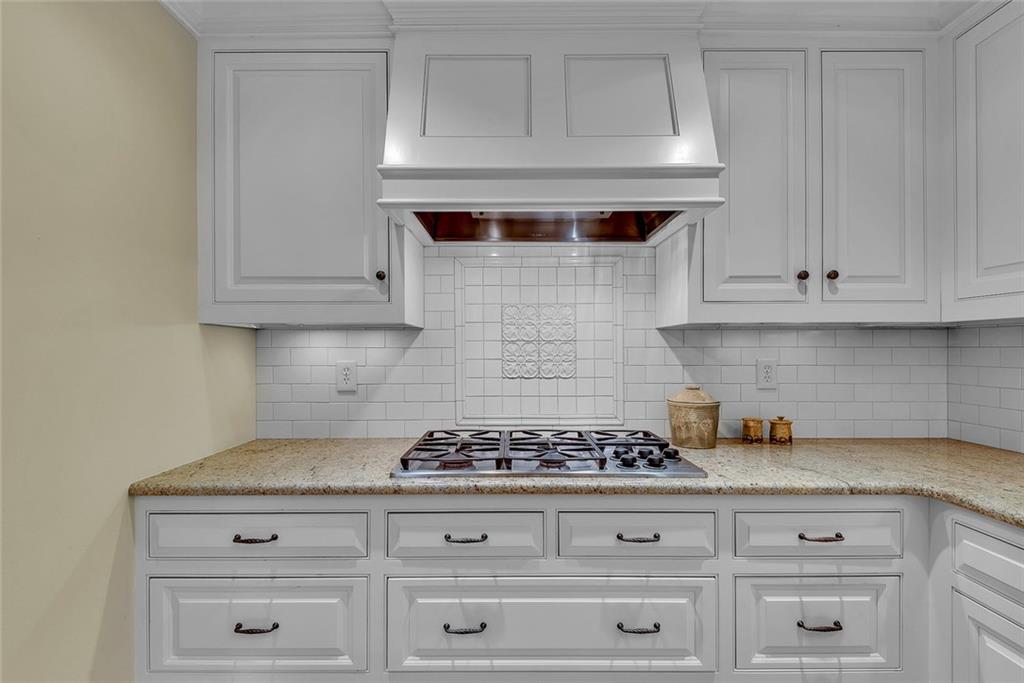 6242 Mountain Brook Way NW