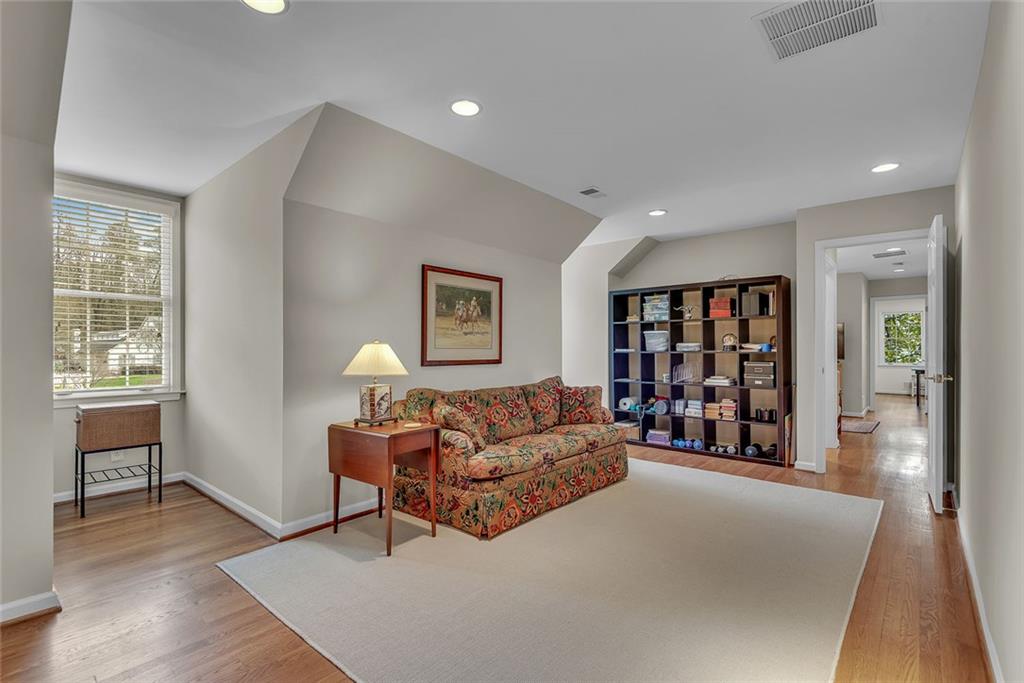 6242 Mountain Brook Way NW