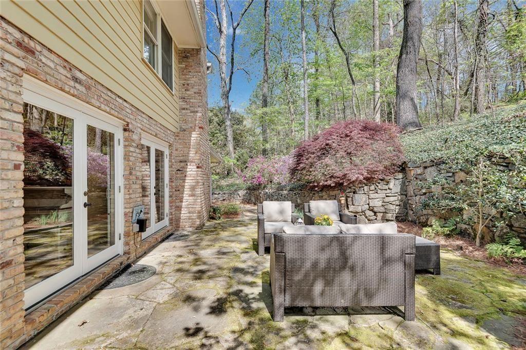 430 River Valley Road NW