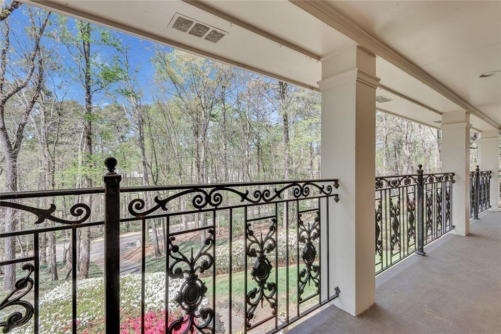 430 River Valley Road NW