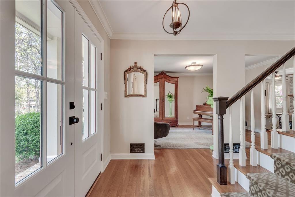 430 River Valley Road NW