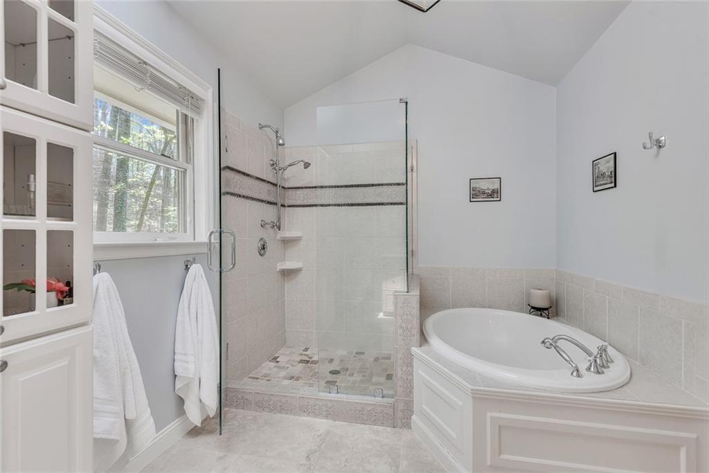 430 River Valley Road NW