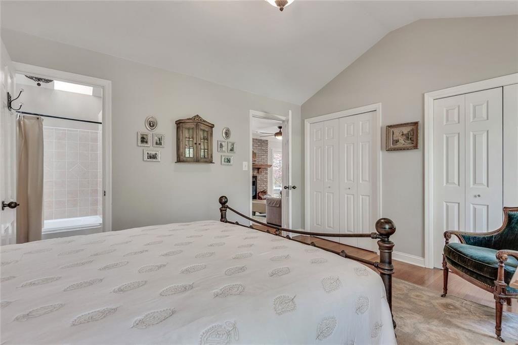 430 River Valley Road NW