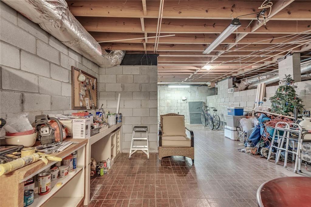 430 River Valley Road NW