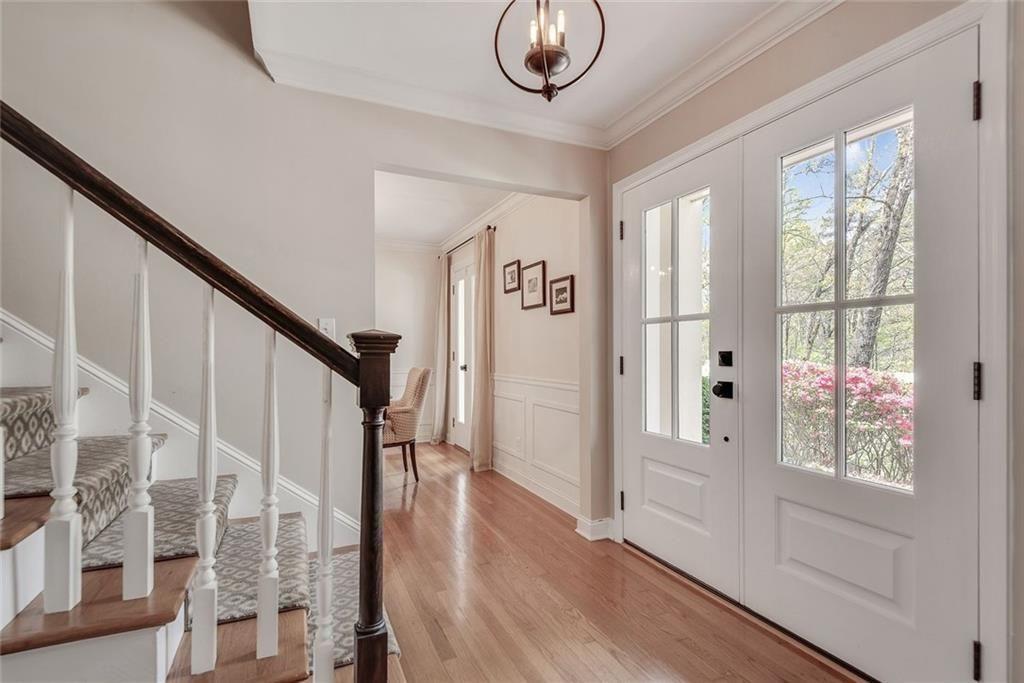 430 River Valley Road NW