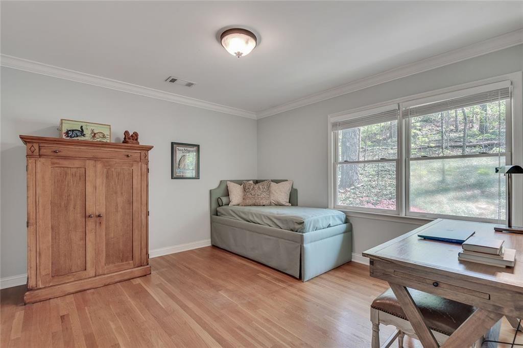 430 River Valley Road NW