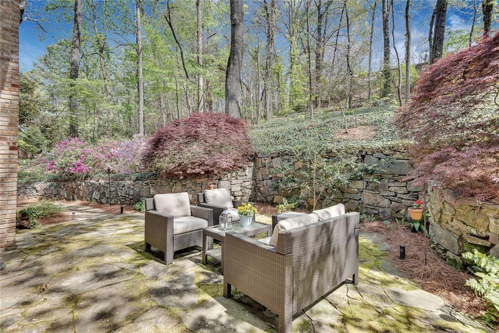 430 River Valley Road NW