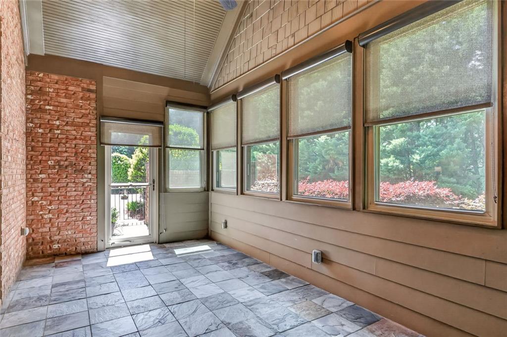 120 Chastain Road NW