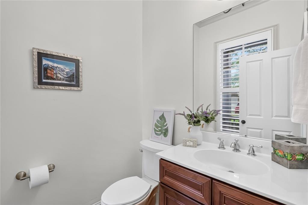 2058 Heathermere Way