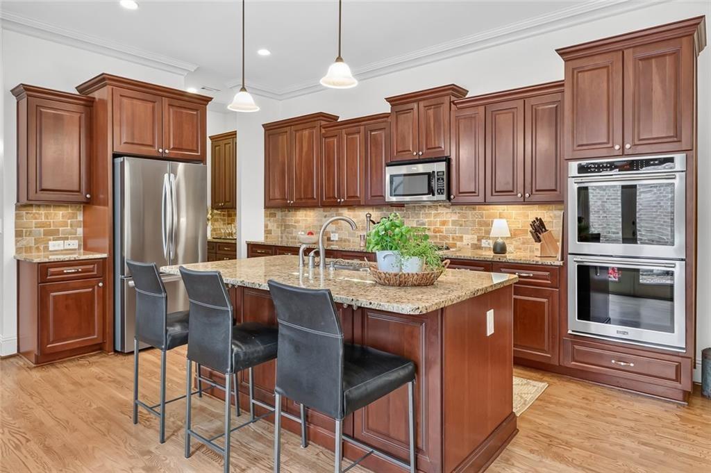 2058 Heathermere Way