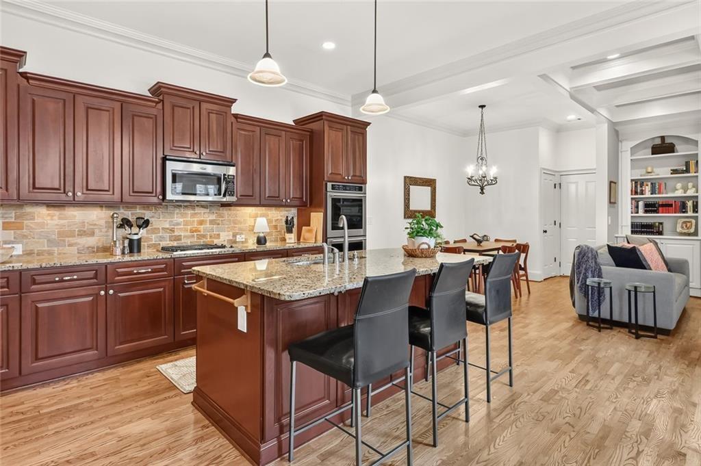2058 Heathermere Way