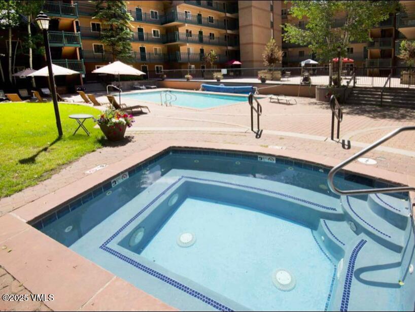 508 E Lionshead Circle, 604/Week 49, Vail Unit: 604/Week 49