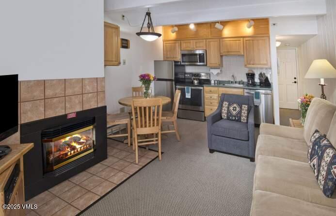 508 E Lionshead Circle, 312/Weeks 38 & 39