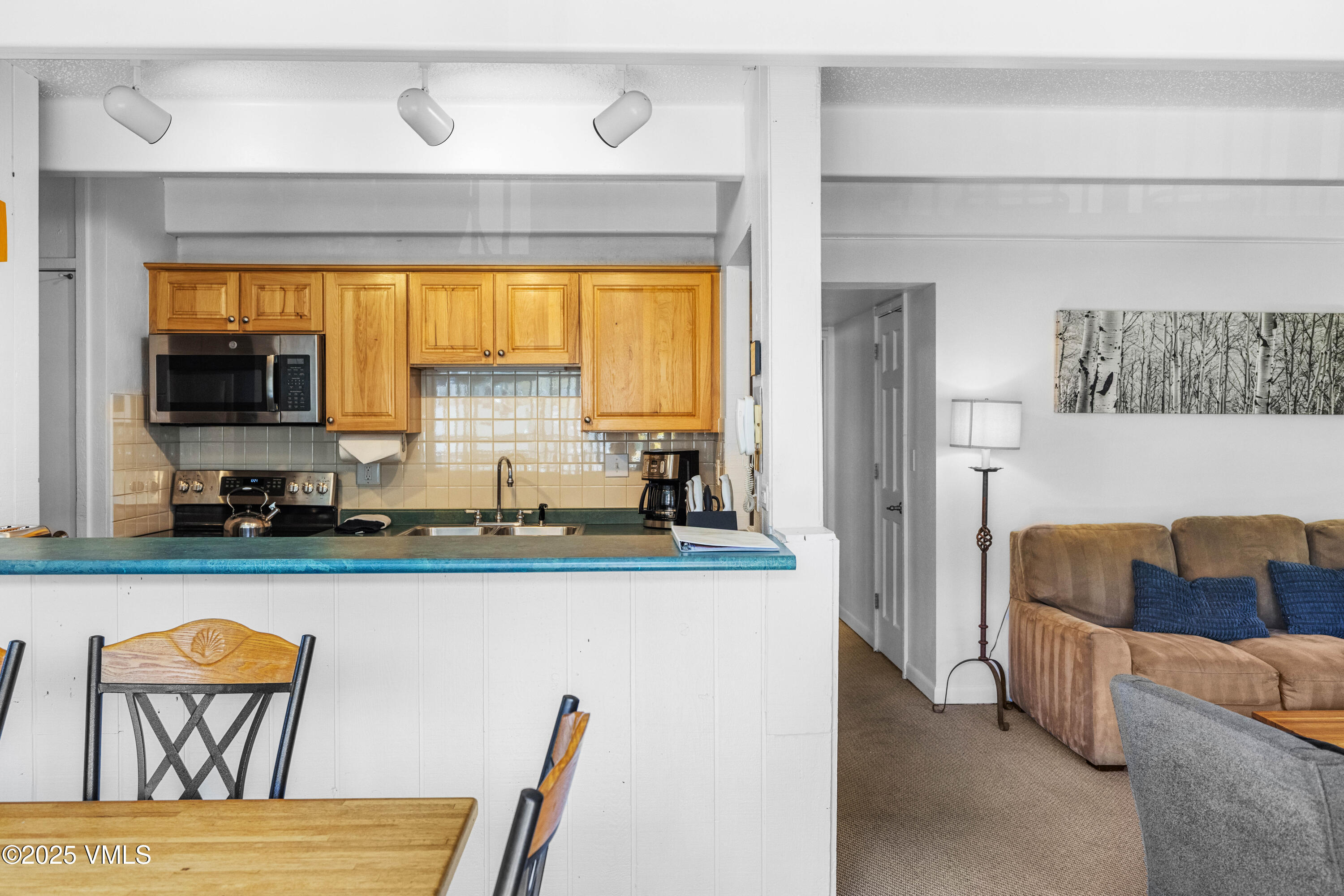 508 E Lionshead Circle 211/Weeks 15/16/17