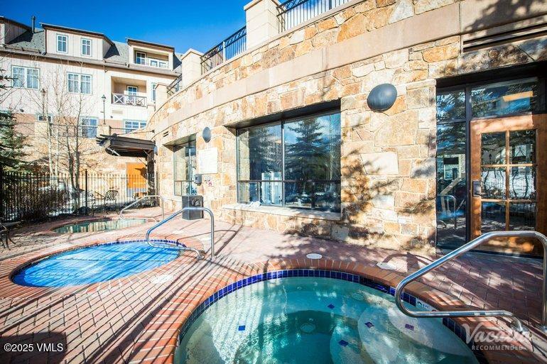 600D Main Street 4406/Week 1