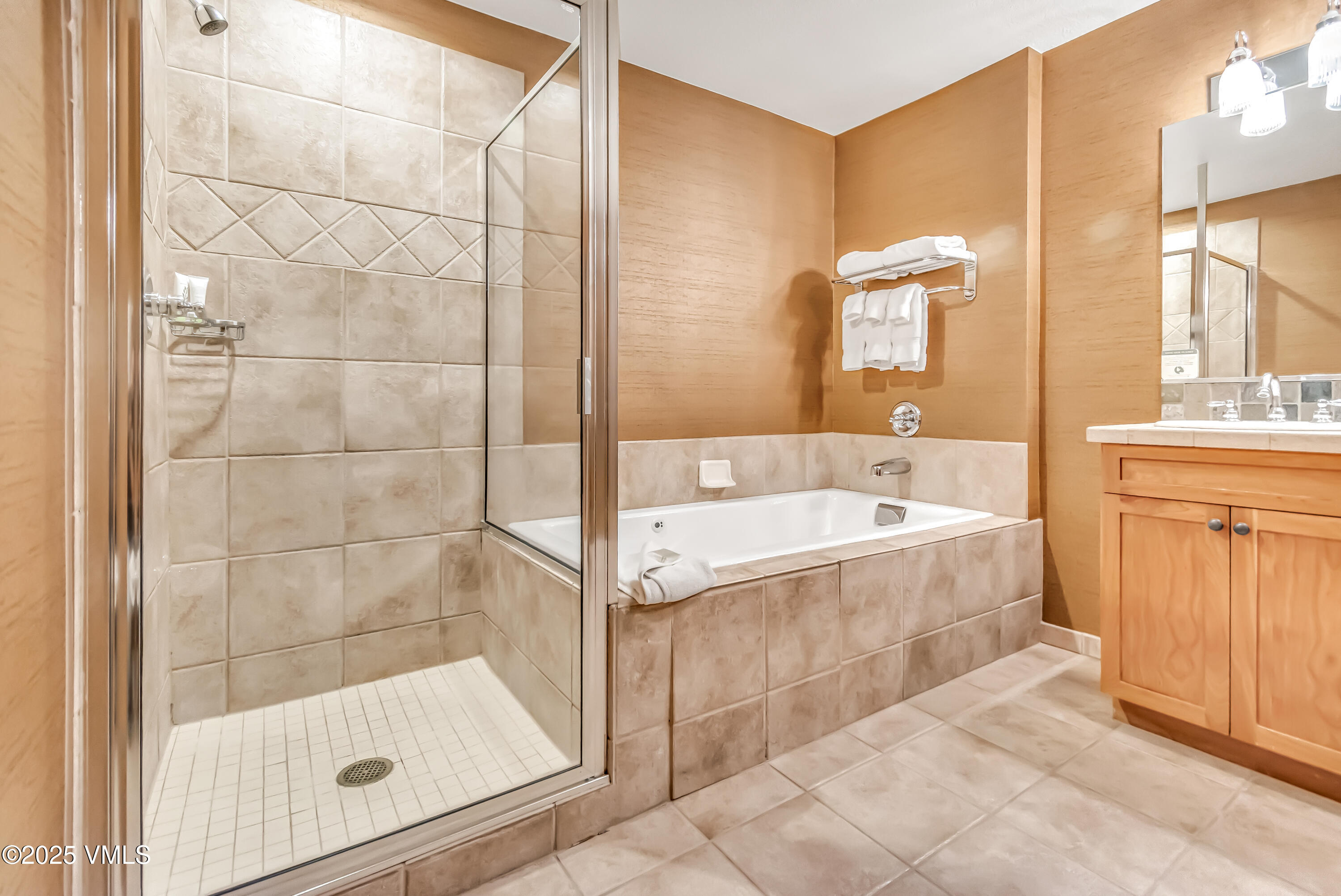 600D Main Street 4406/Week 1