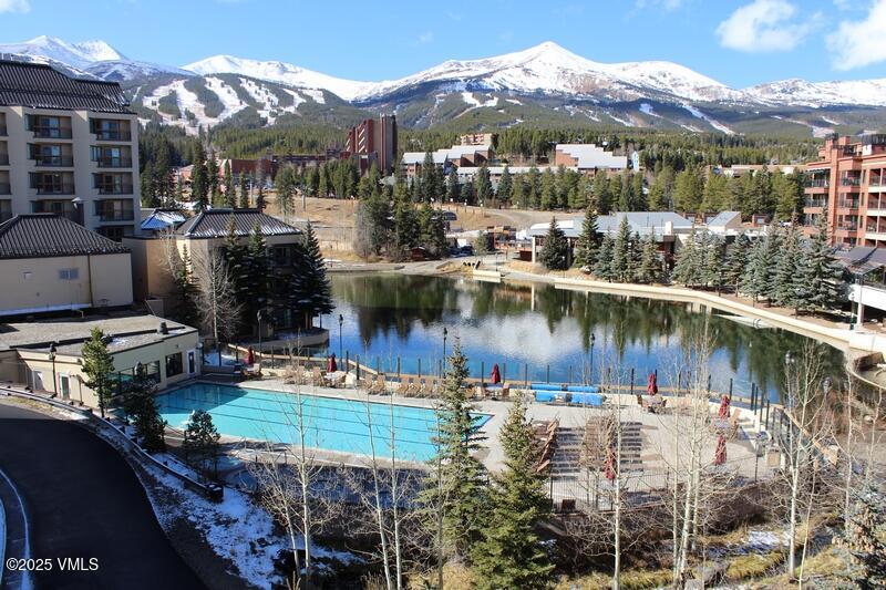 600D Main Street 4406/Week 1