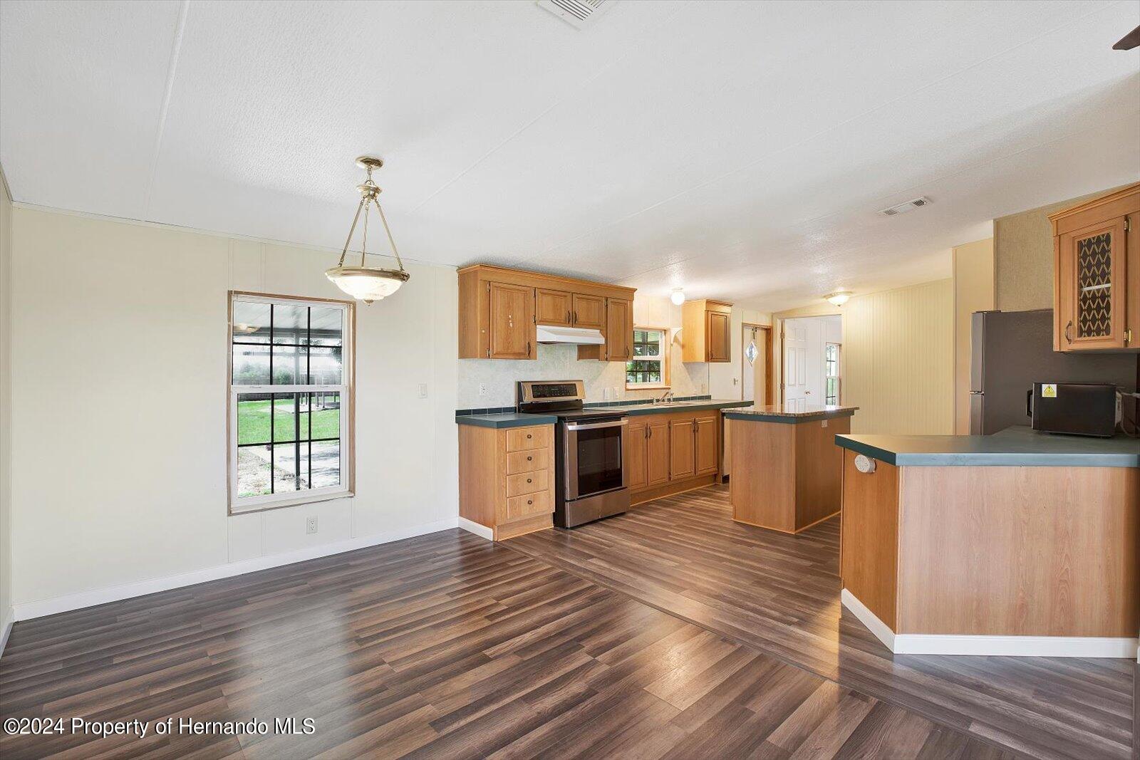 13078 Crowell Road