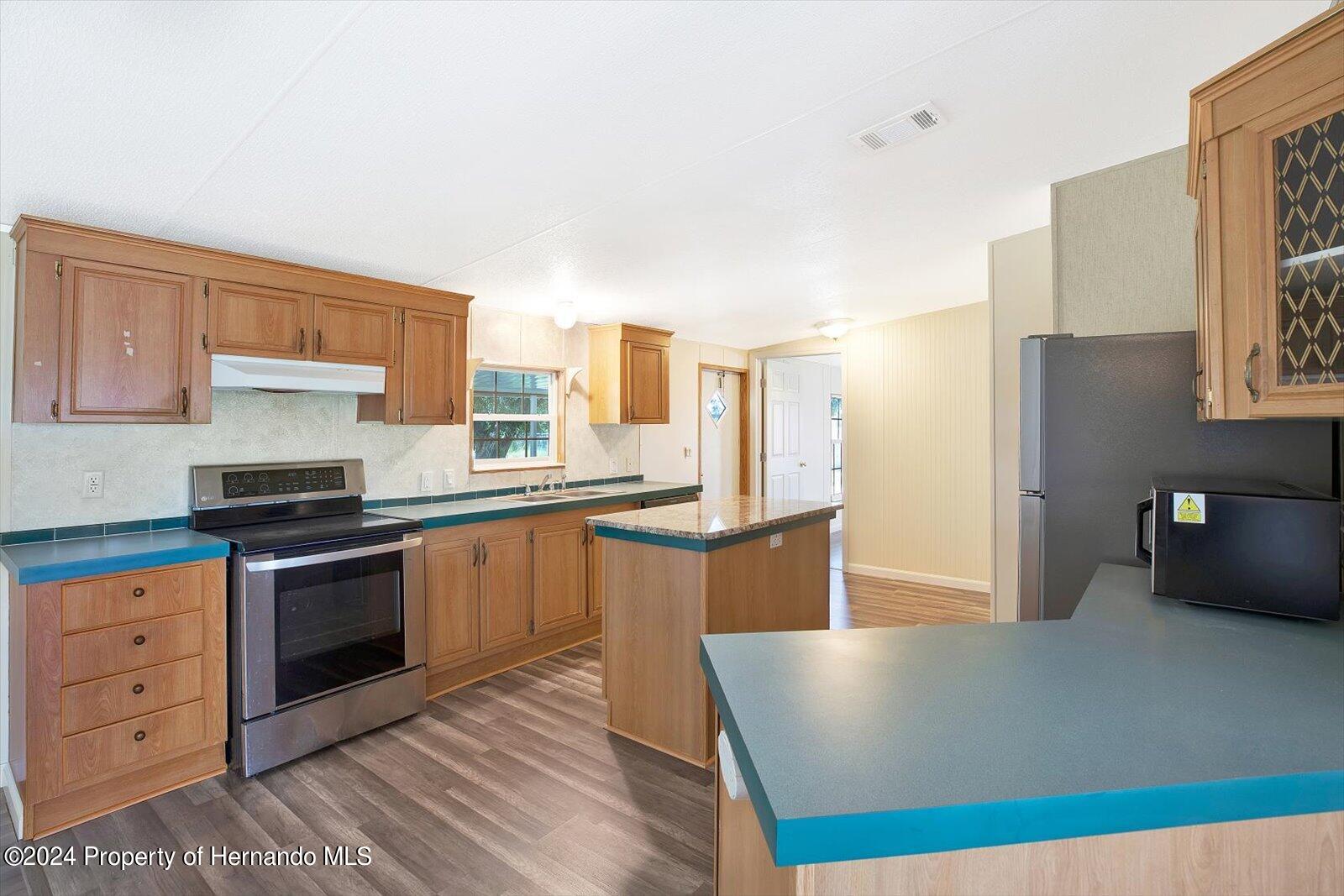 13078 Crowell Road