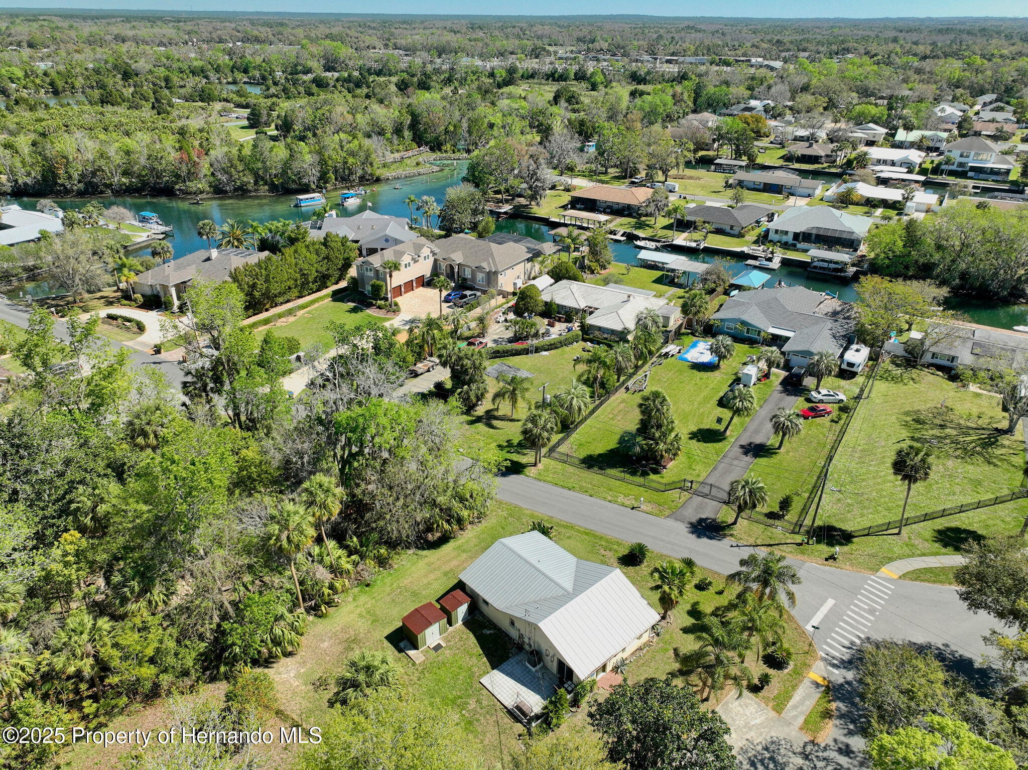 1149 SE Kings Bay Drive