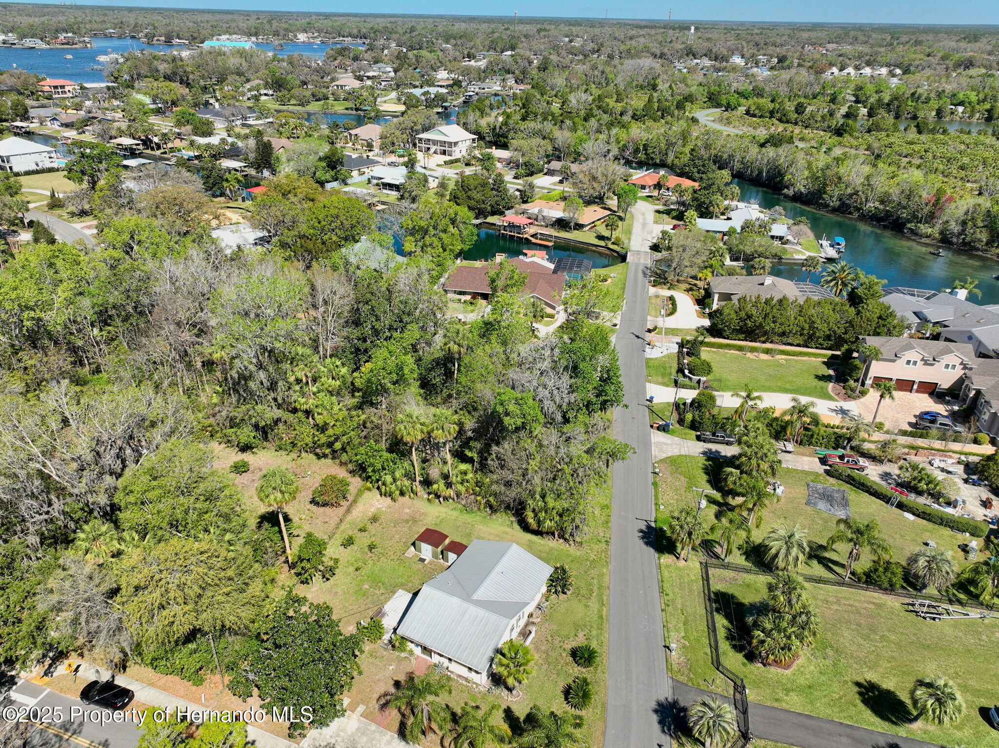 1149 SE Kings Bay Drive