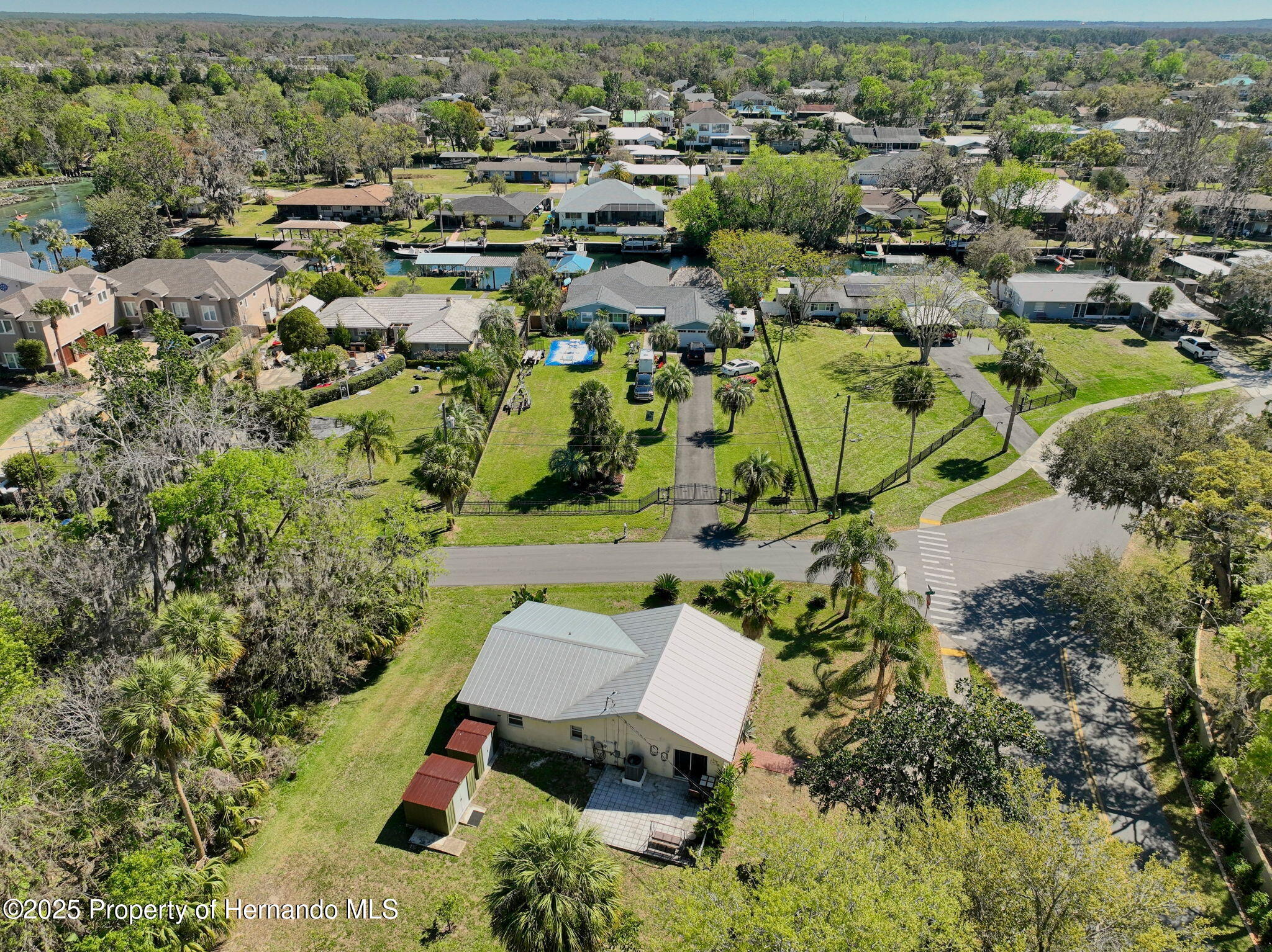 1149 SE Kings Bay Drive