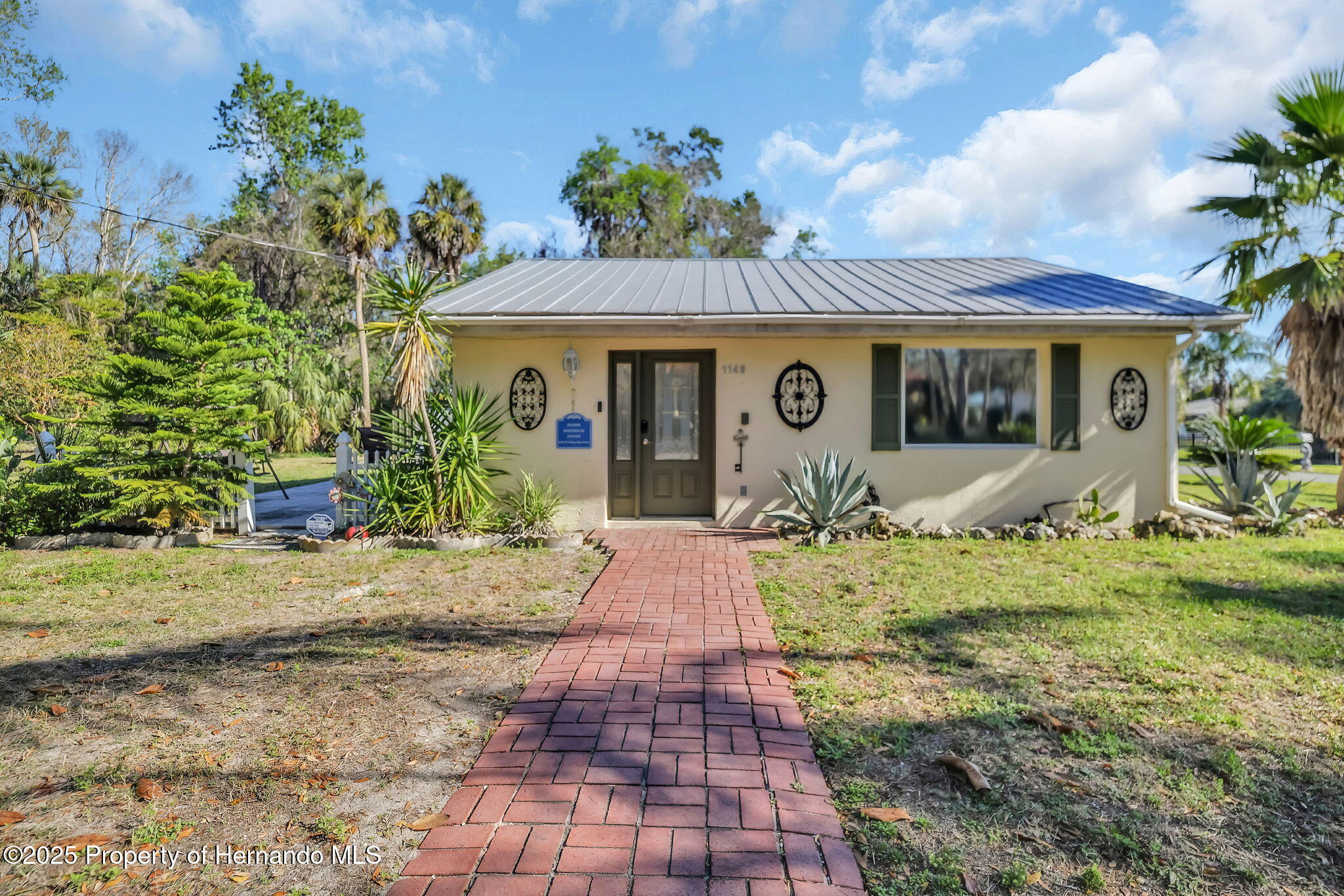 1149 SE Kings Bay Drive