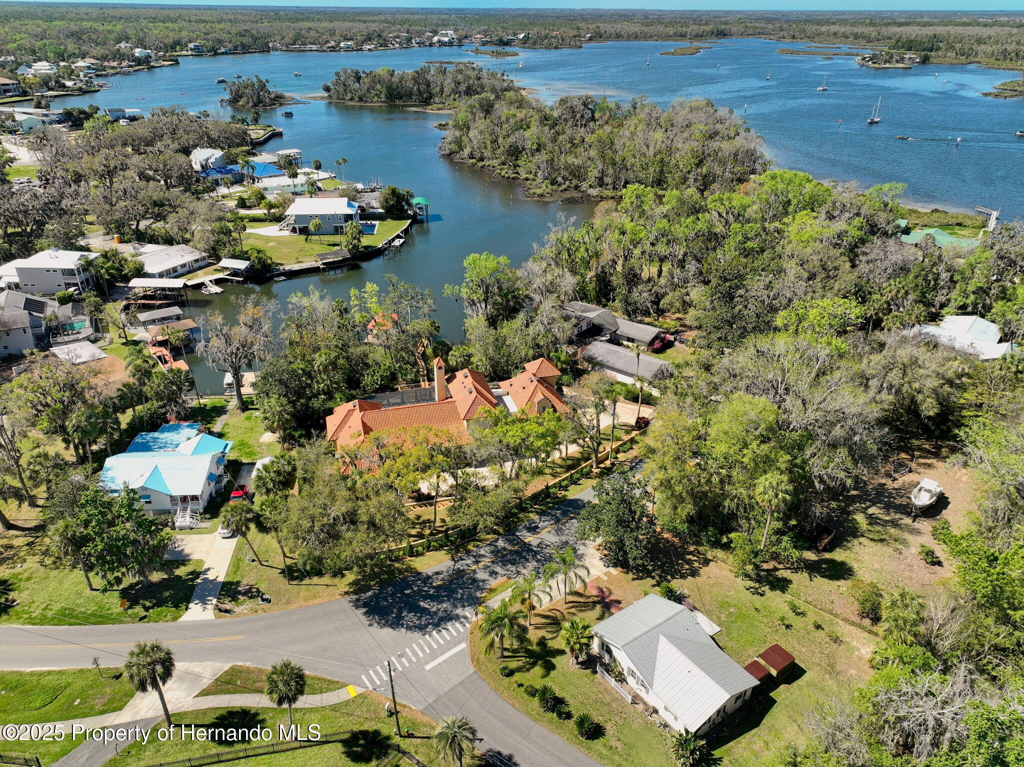 1149 SE Kings Bay Drive