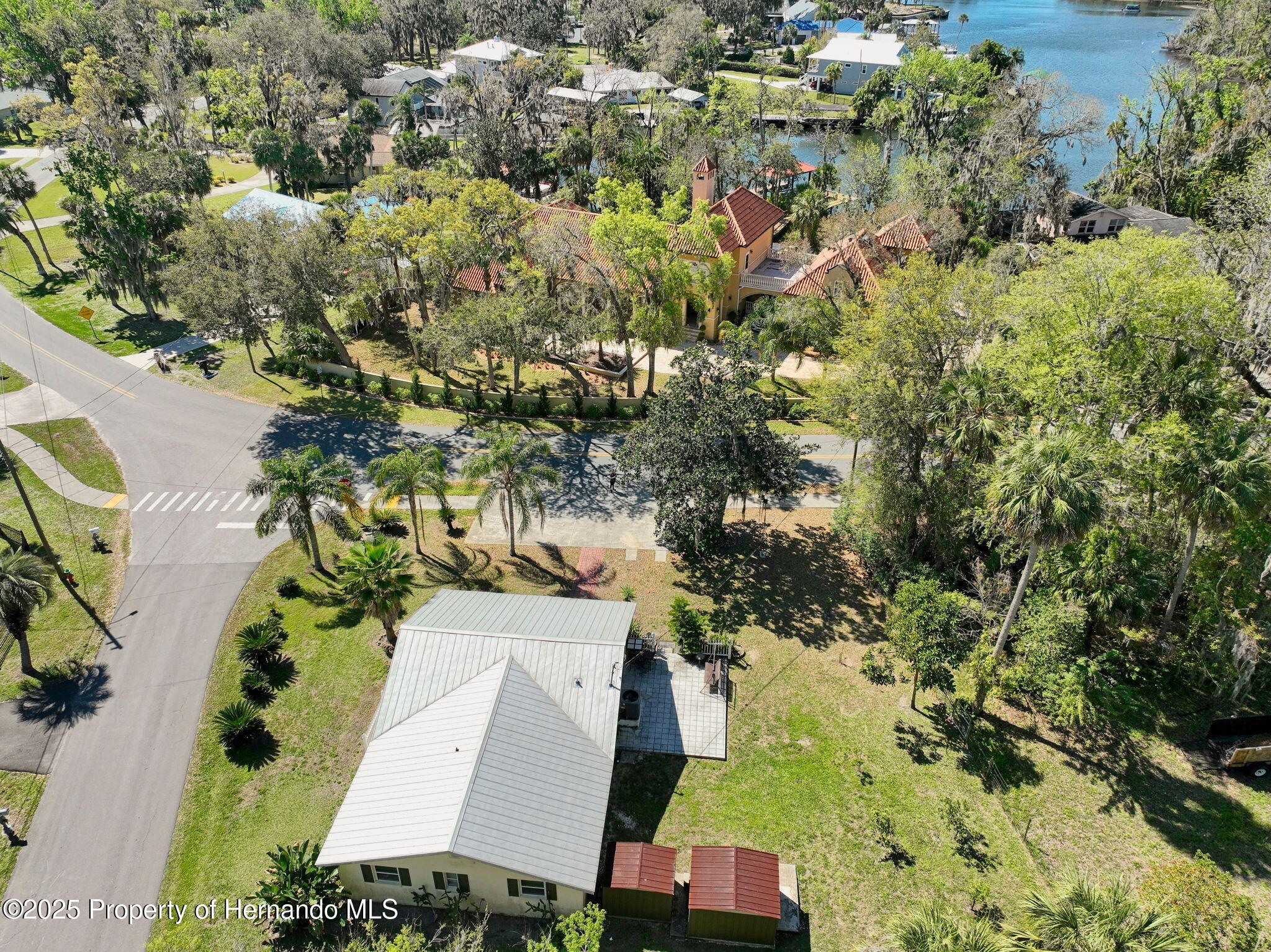 1149 SE Kings Bay Drive