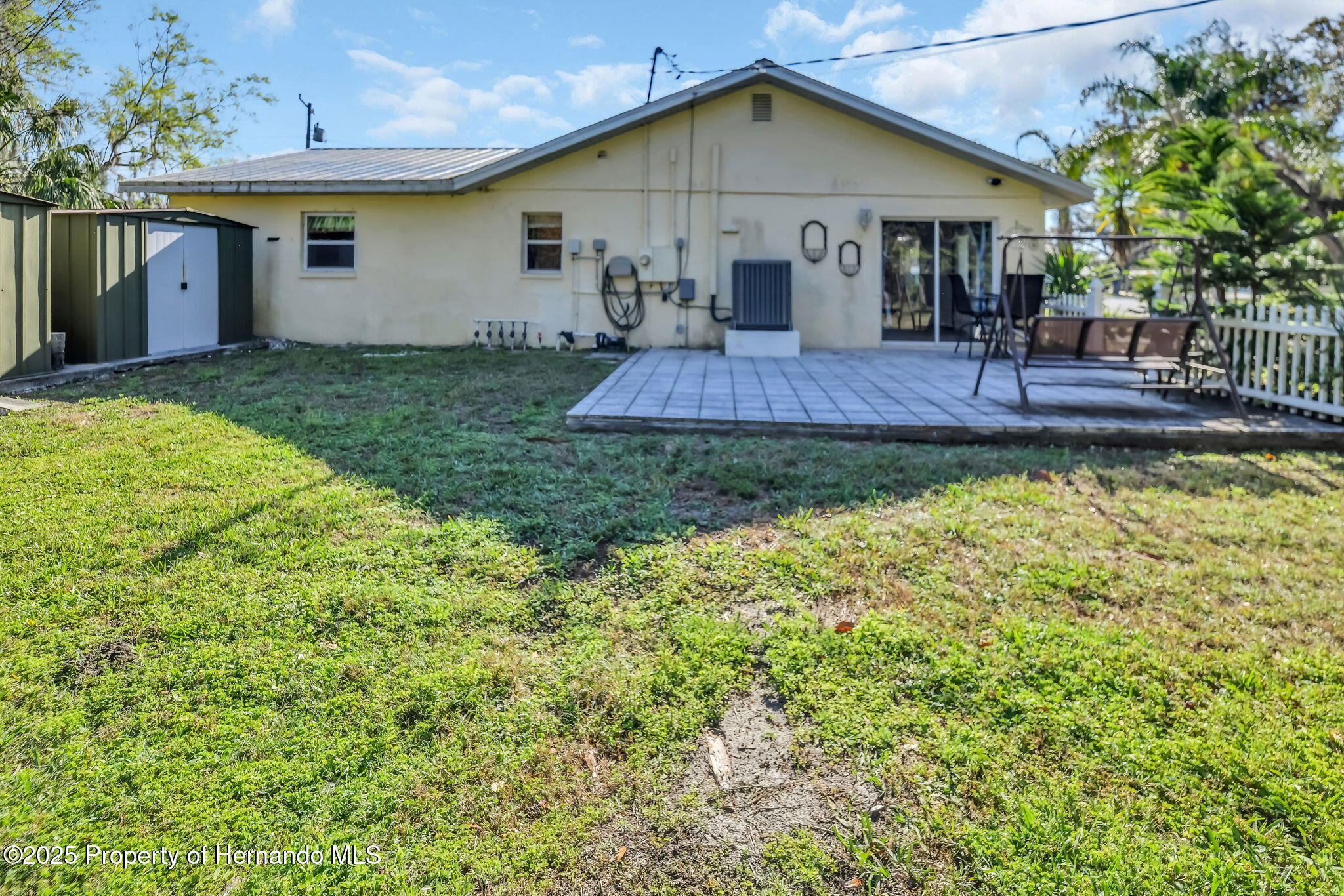 1149 SE Kings Bay Drive