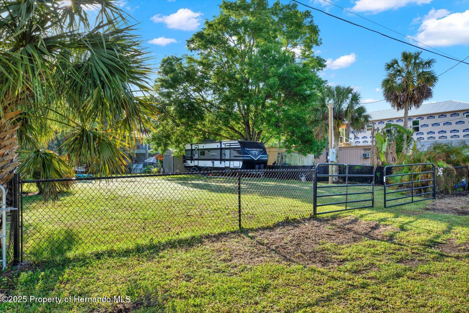 6220 Island Drive