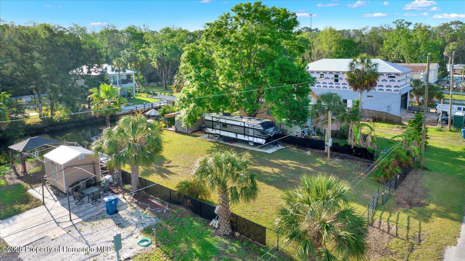 6220 Island Drive