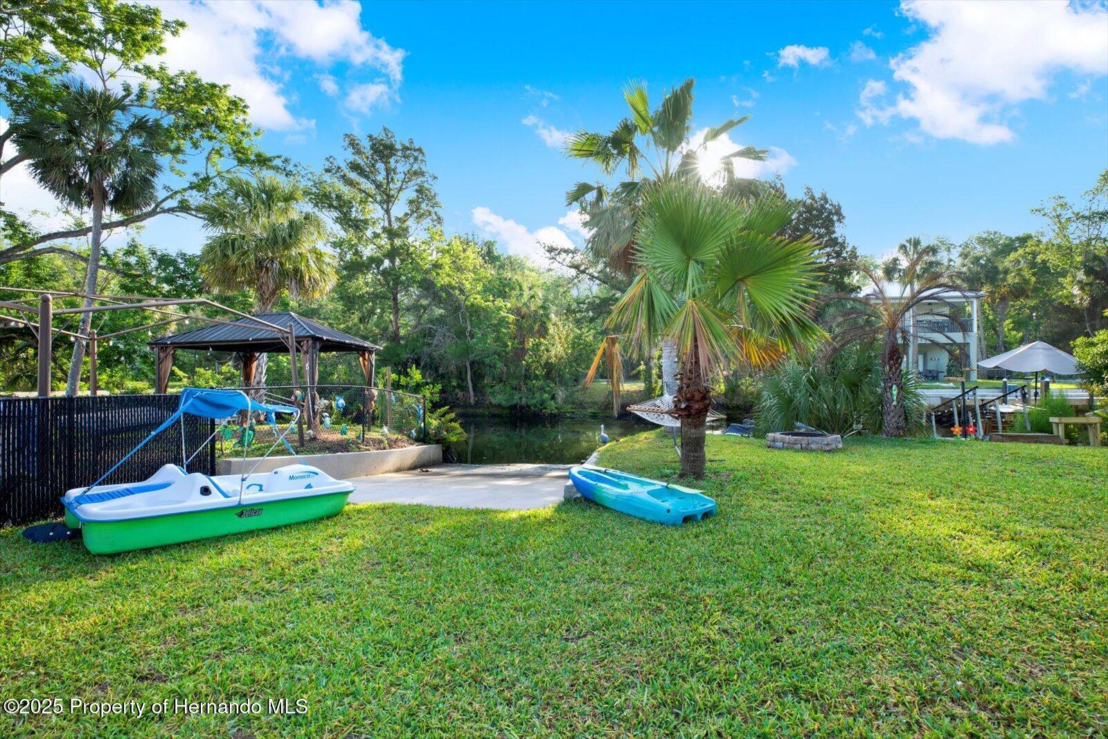6220 Island Drive
